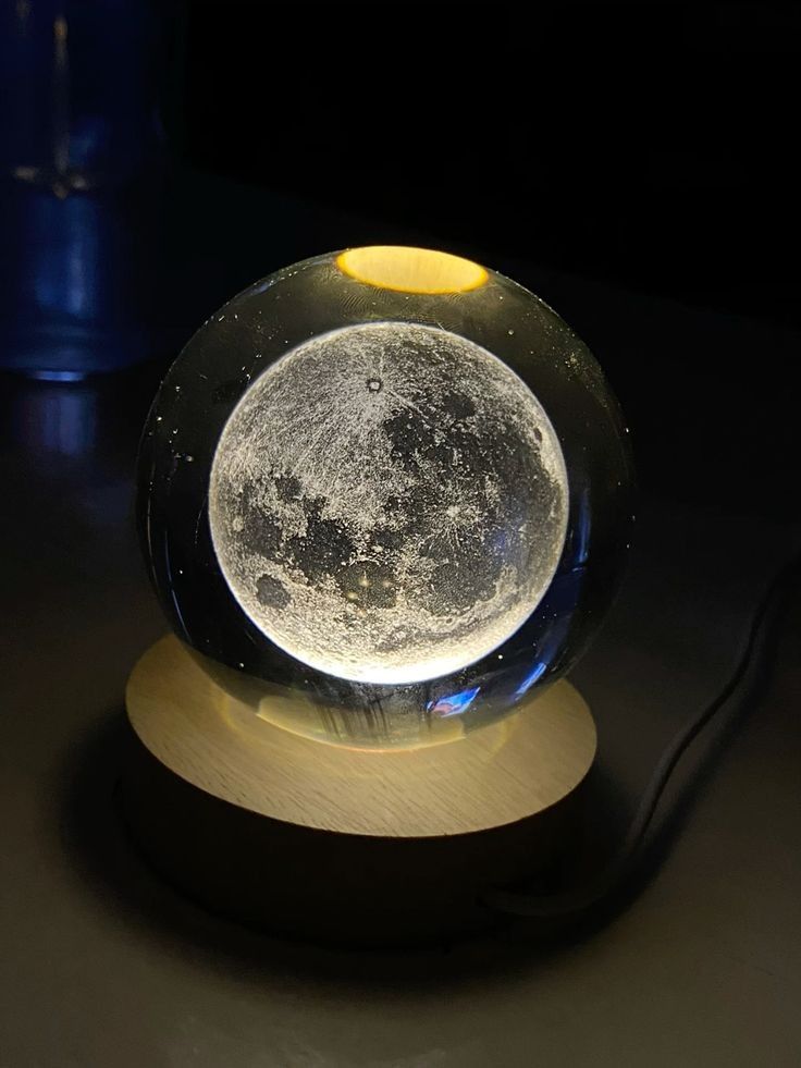 3D Crystal Ball Astronomy Night Lamp – Dolphin &amp; Solar System Fantasy Decor